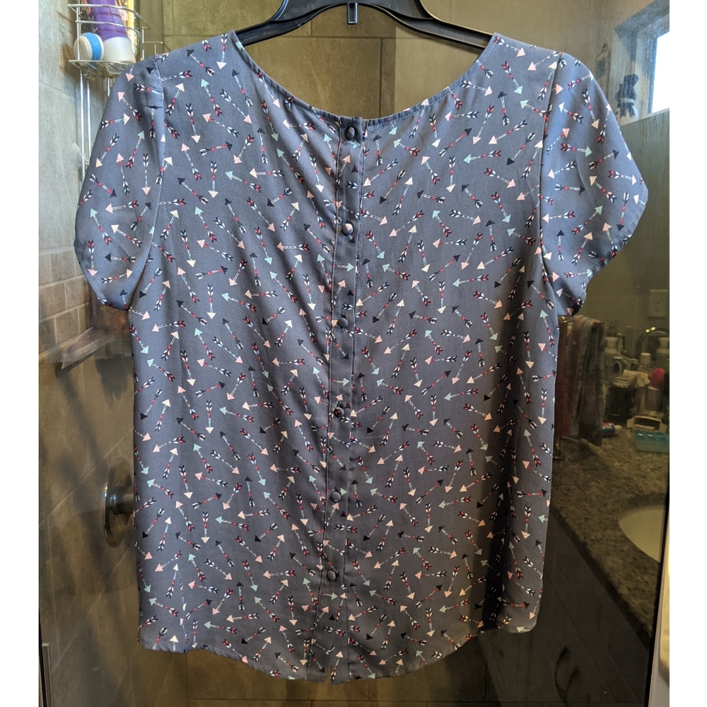 Torrid Georgette Button Back Top - image 4